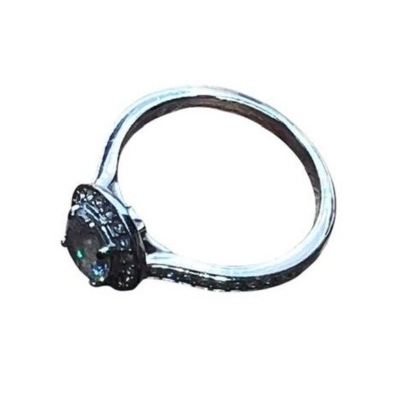 Size 7 ring, stamped 55, clear stones silver color band - Picture 5 of 11